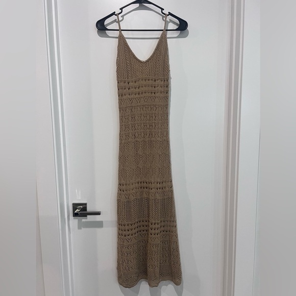 Dresses & Skirts - NWT Tan Knit Dress